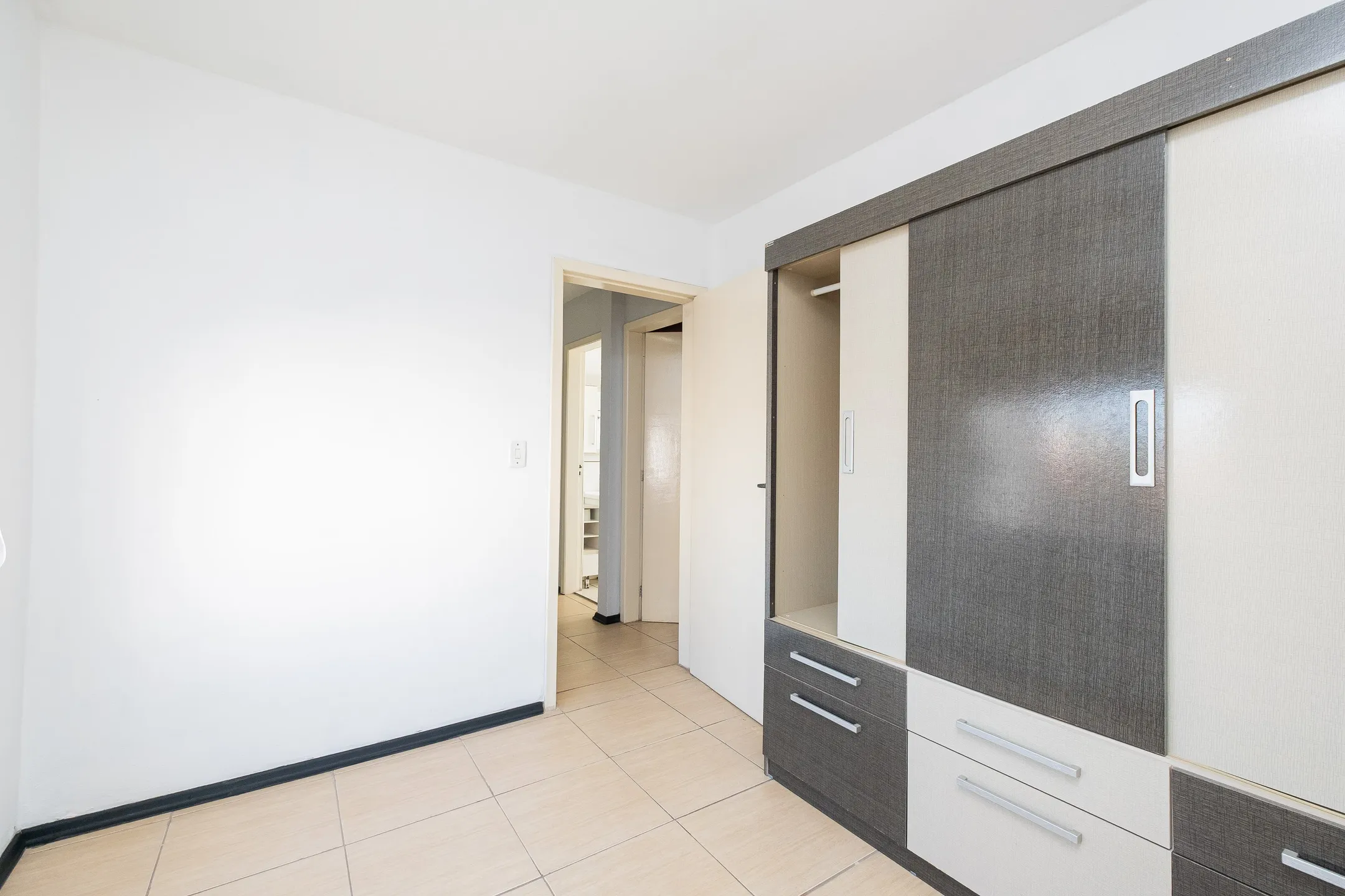 Apartamento de 3 Dormitórios Mobiliado para Aluguel no Bairro Areal em Pelotas RS com Excelente Localização, Conforto e Vaga de Garagem - 6