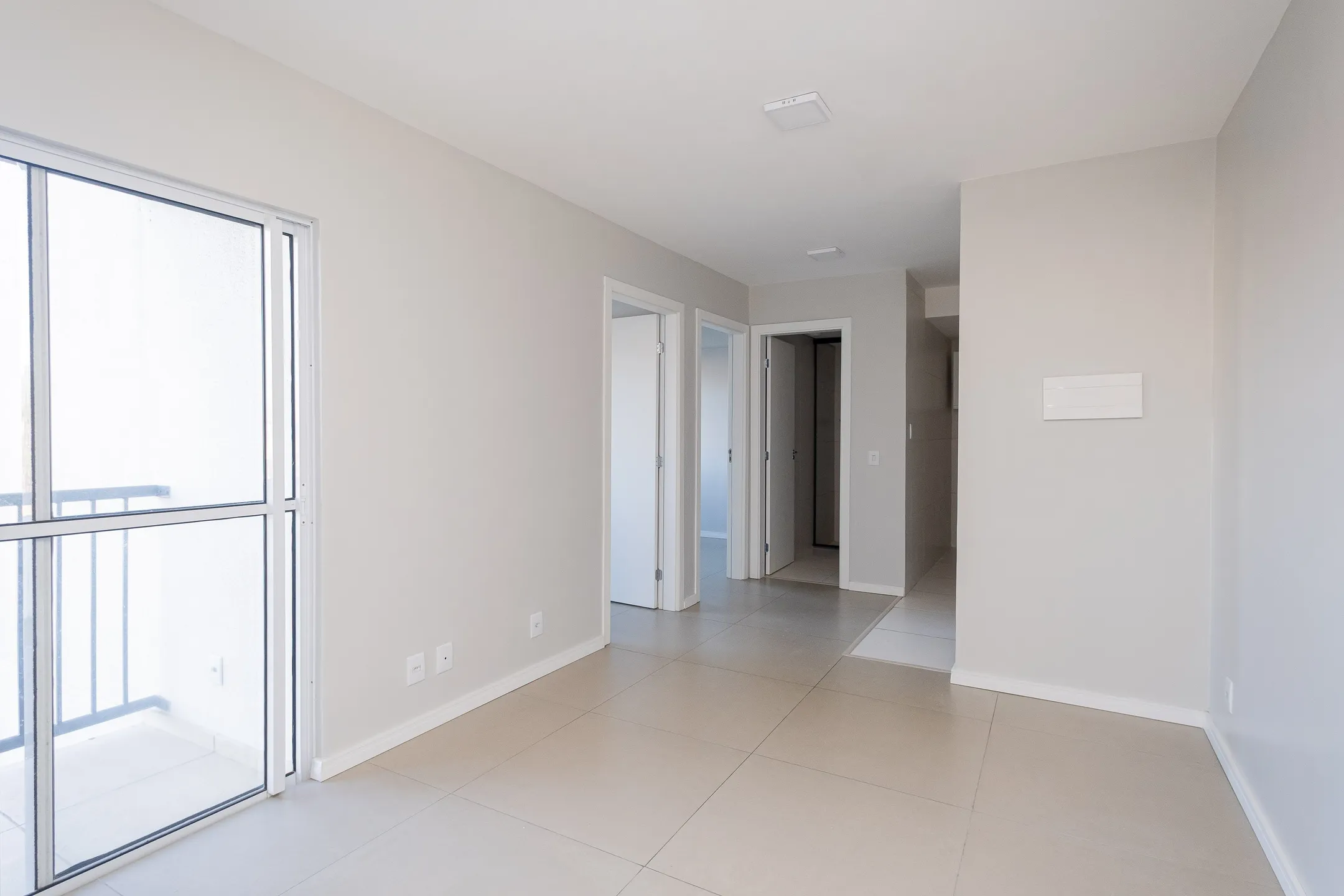 Apartamento de 2 Dormitórios para Aluguel no Centro de Pelotas RS com Excelente Localização, Conforto, Praticidade e Ótima Infraestrutura