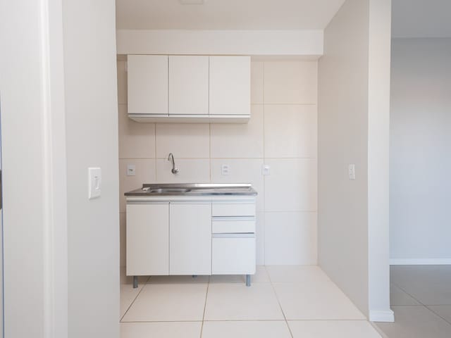 Apartamento com 46m² 2 quartos e 1 banheiro, para alugar, no bairro Centro em Pelotas