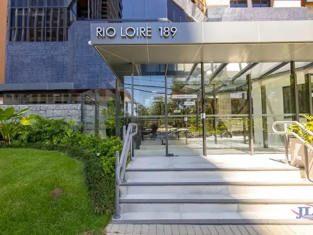 Apartamento 3 quartos e 5 banheiros, para alugar, no bairro Juvevê em Curitiba