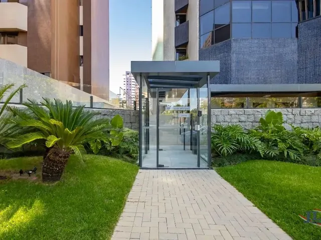 Apartamento 3 quartos e 5 banheiros, para alugar, no bairro Juvevê em Curitiba