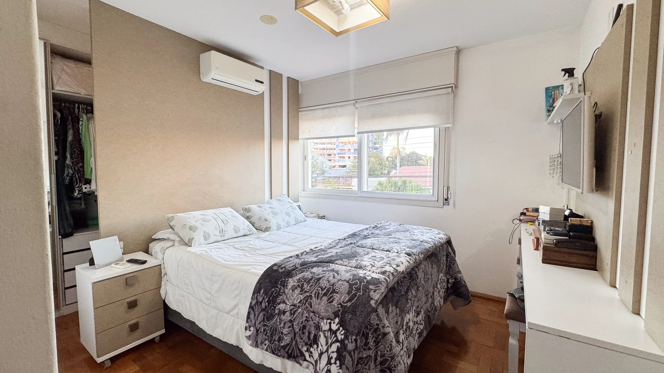 Apartamento à venda no Edifício Meridiano, Zona Norte de Pelotas - 129m², 3 quartos (sendo 1 suíte), móveis sob medida e vaga coberta. - 14