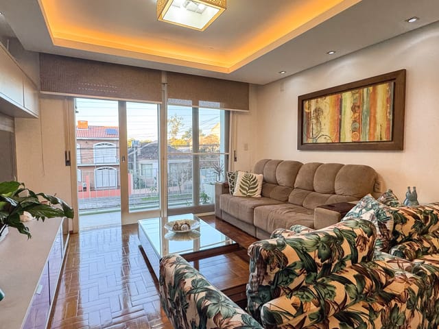 Apartamento com 166m² 3 quartos e 3 banheiros, à venda, no bairro Centro em Pelotas