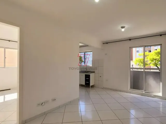 Apartamento 1 quarto e 1 banheiro, para alugar, no bairro Portão em Curitiba