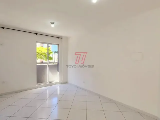 Apartamento 1 quarto e 1 banheiro, para alugar, no bairro Portão em Curitiba