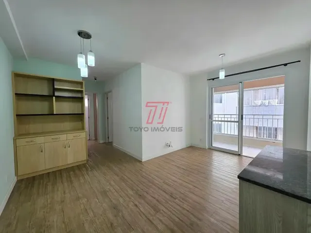 Apartamento 2 quartos e 2 banheiros, para alugar, no bairro Portão em Curitiba