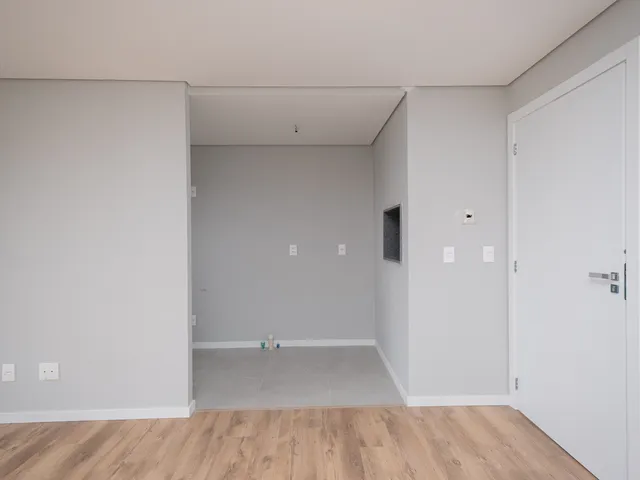 Apartamento 2 quartos e 2 banheiros, à venda, no bairro São Gonçalo em Pelotas