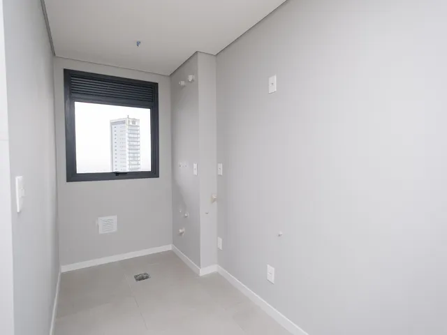 Apartamento 2 quartos e 2 banheiros, à venda, no bairro São Gonçalo em Pelotas