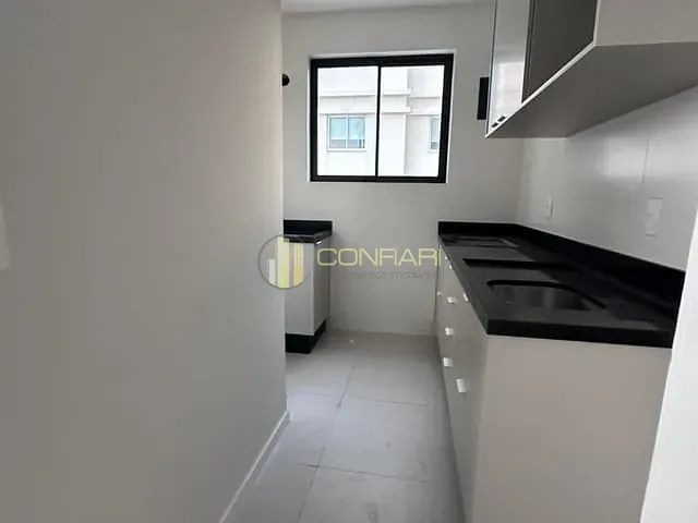 Apartamento 2 quartos e 1 banheiro, para alugar, no bairro Tabuleiro Das Oliveiras em Itapema