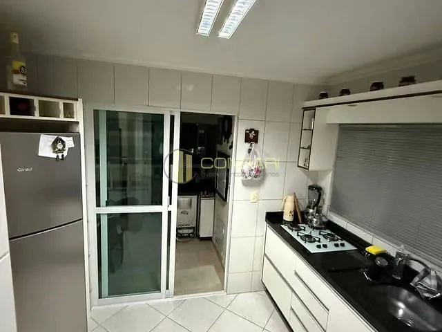 Apartamento 3 quartos e 2 banheiros, à venda, no bairro Meia Praia em Itapema