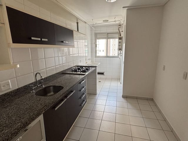 Apartamento 3 quartos e 2 banheiros, para alugar, no bairro Gleba Fazenda Palhano em Londrina