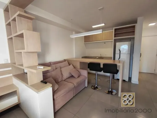 Apartamento para alugar, no bairro Centro em Curitiba