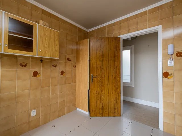 Apartamento 2 quartos e 3 banheiros, para alugar, no bairro Centro em Pelotas