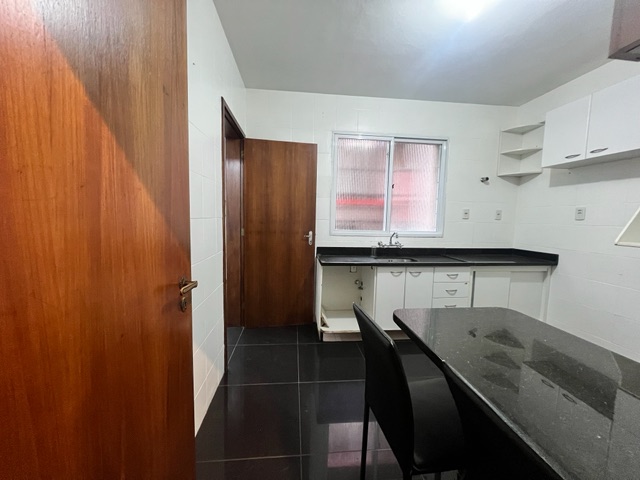 Apartamento com 188m² 3 quartos e 3 banheiros, à venda, no bairro Centro em Pelotas
