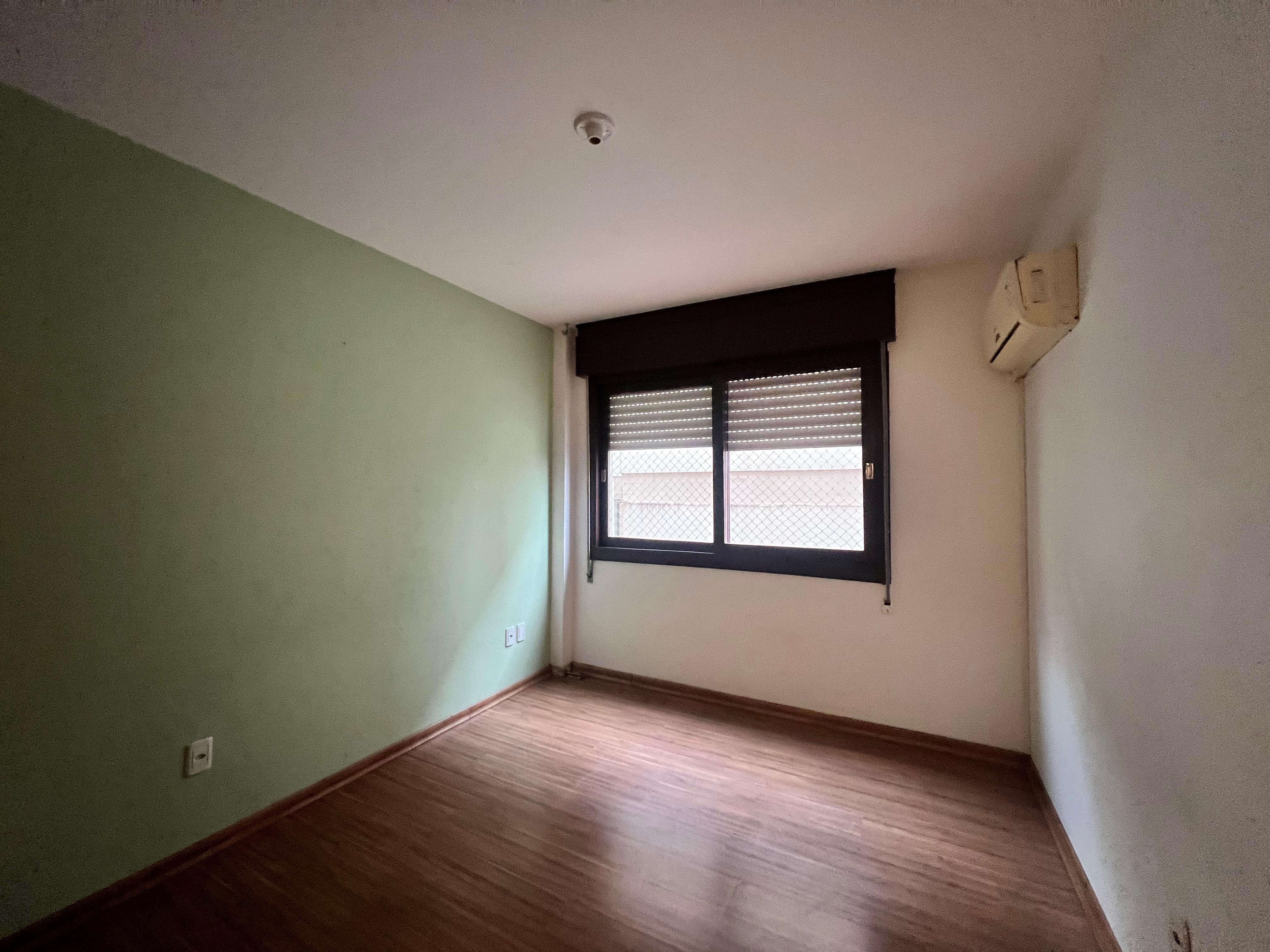 Apartamento à venda no Edifício Vila San Michele, Centro - 185m² de sofisticação, 3 quartos (sendo 1 suíte), andar alto e excelente incidência solar. - 16