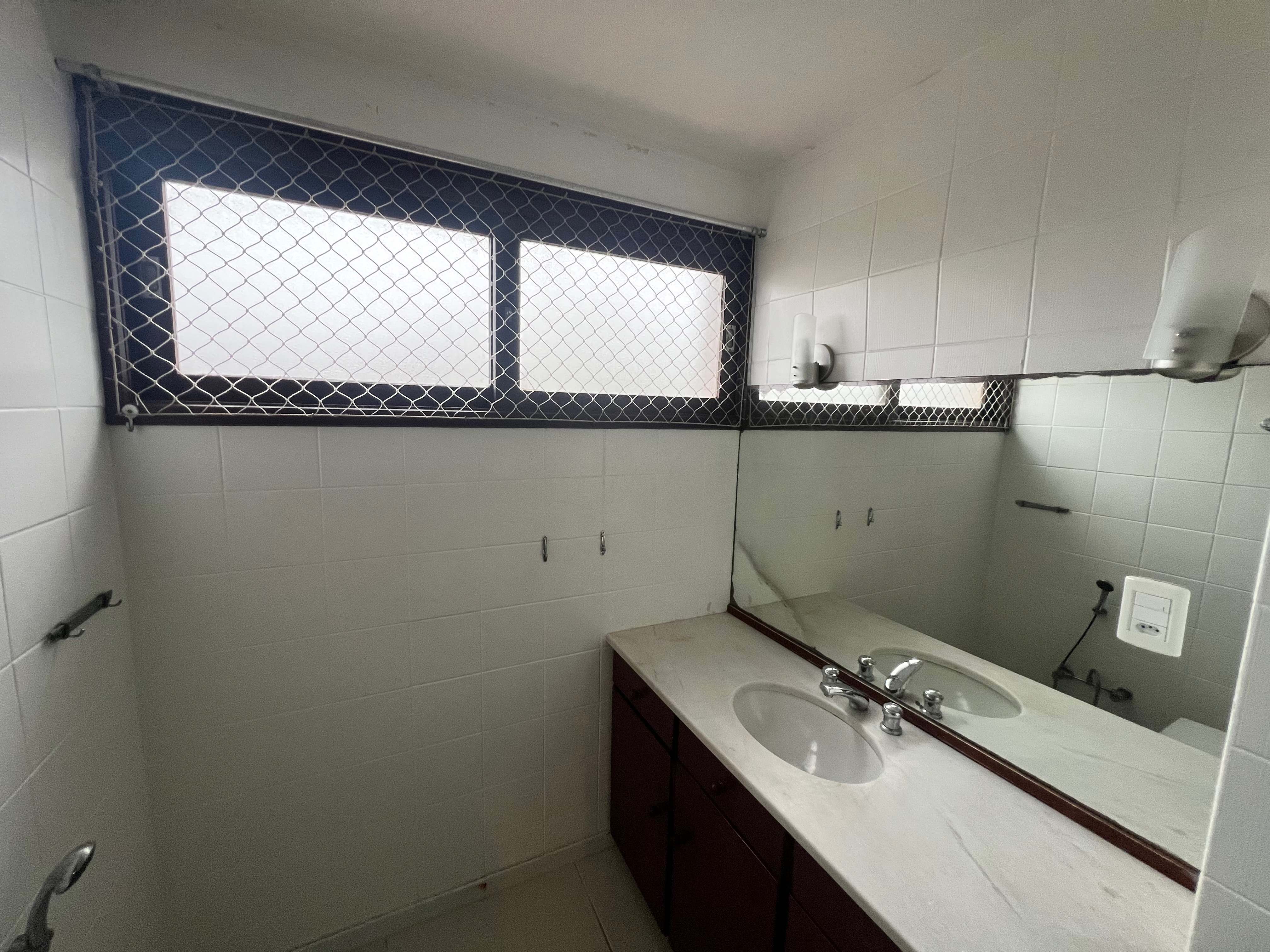 Apartamento à venda no Edifício Vila San Michele, Centro - 185m² de sofisticação, 3 quartos (sendo 1 suíte), andar alto e excelente incidência solar. - 18