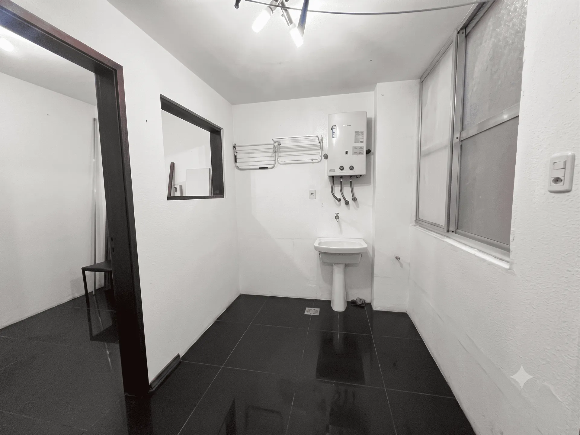 Apartamento à venda no Edifício Vila San Michele, Centro - 185m² de sofisticação, 3 quartos (sendo 1 suíte), andar alto e excelente incidência solar. - 9