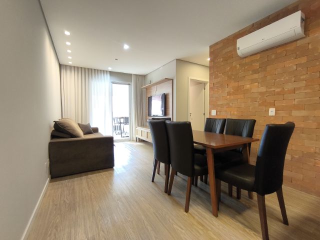Apartamento 2 quartos e 2 banheiros, para alugar, no bairro Gleba Fazenda Palhano em Londrina