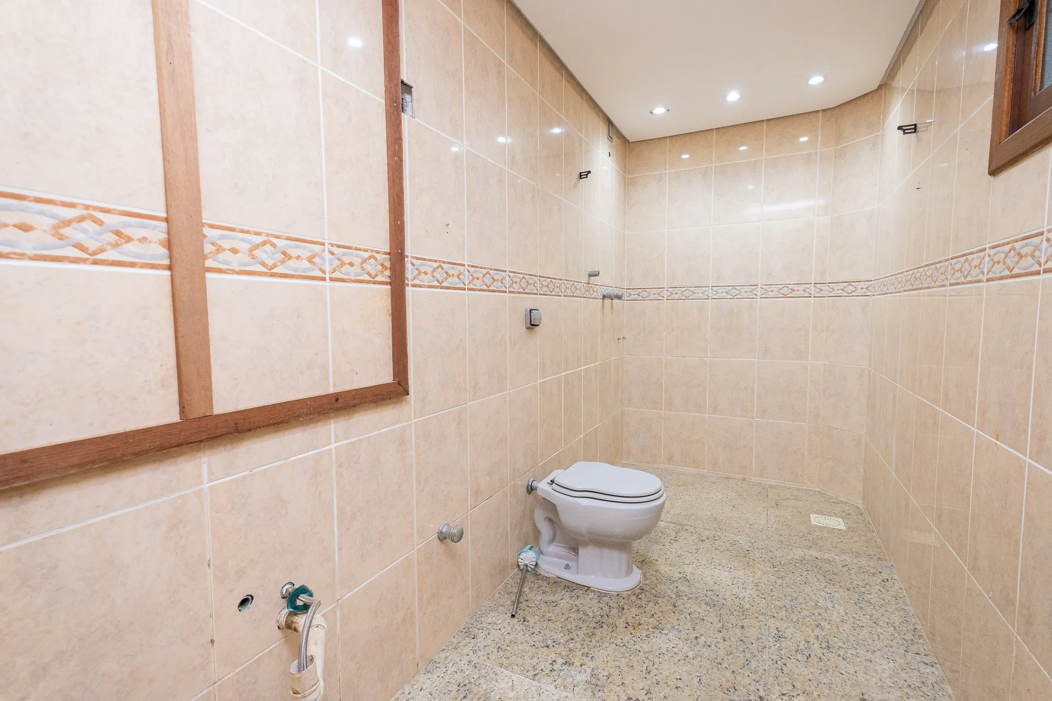 Apartamento à venda no centro de Pelotas - 215m², 3 quartos (sendo 1 suíte), lareira, sacada gourmet e próximo à Av. Dom Joaquim. - 11