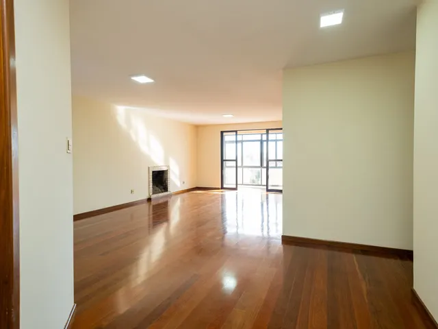 Apartamento com 301m² 3 quartos e 4 banheiros, à venda, no bairro Centro em Pelotas