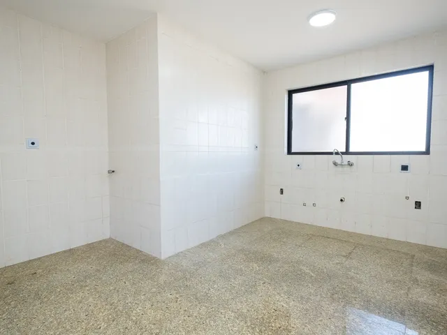 Apartamento com 301m² 3 quartos e 4 banheiros, à venda, no bairro Centro em Pelotas
