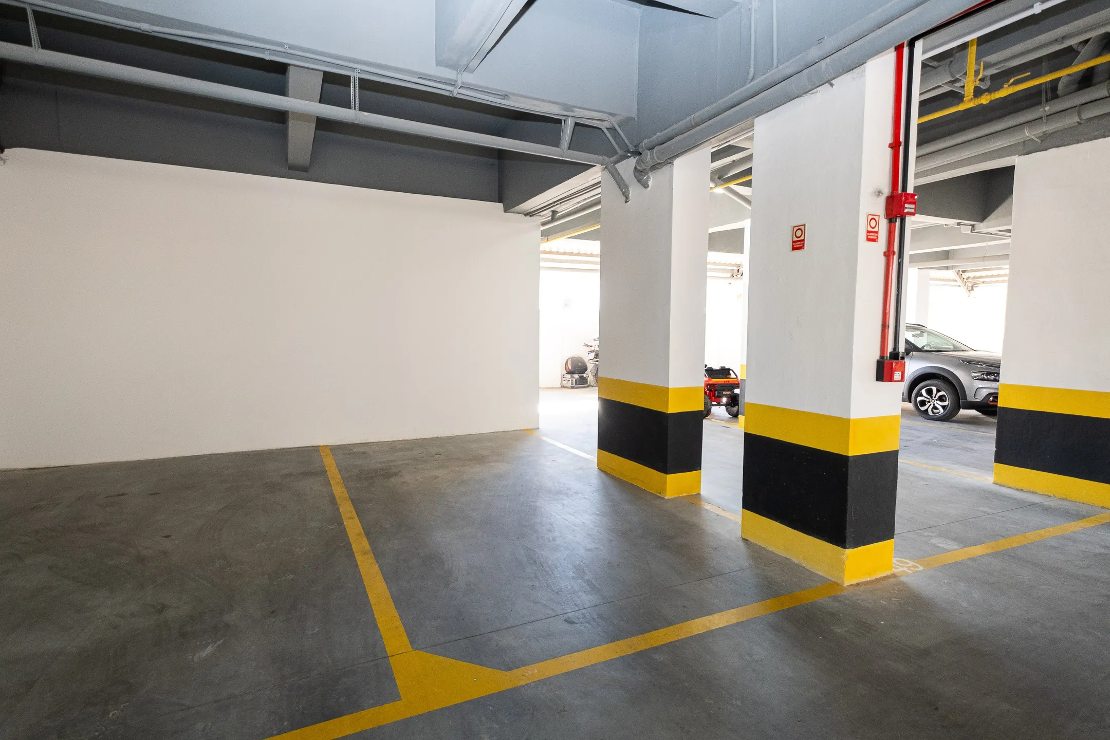 Apartamento à venda no Miguel Zabaleta, centro de Pelotas - 68m², 2 quartos (sendo 1 suíte), acabamentos de alto padrão e andar alto com sacada. - 13