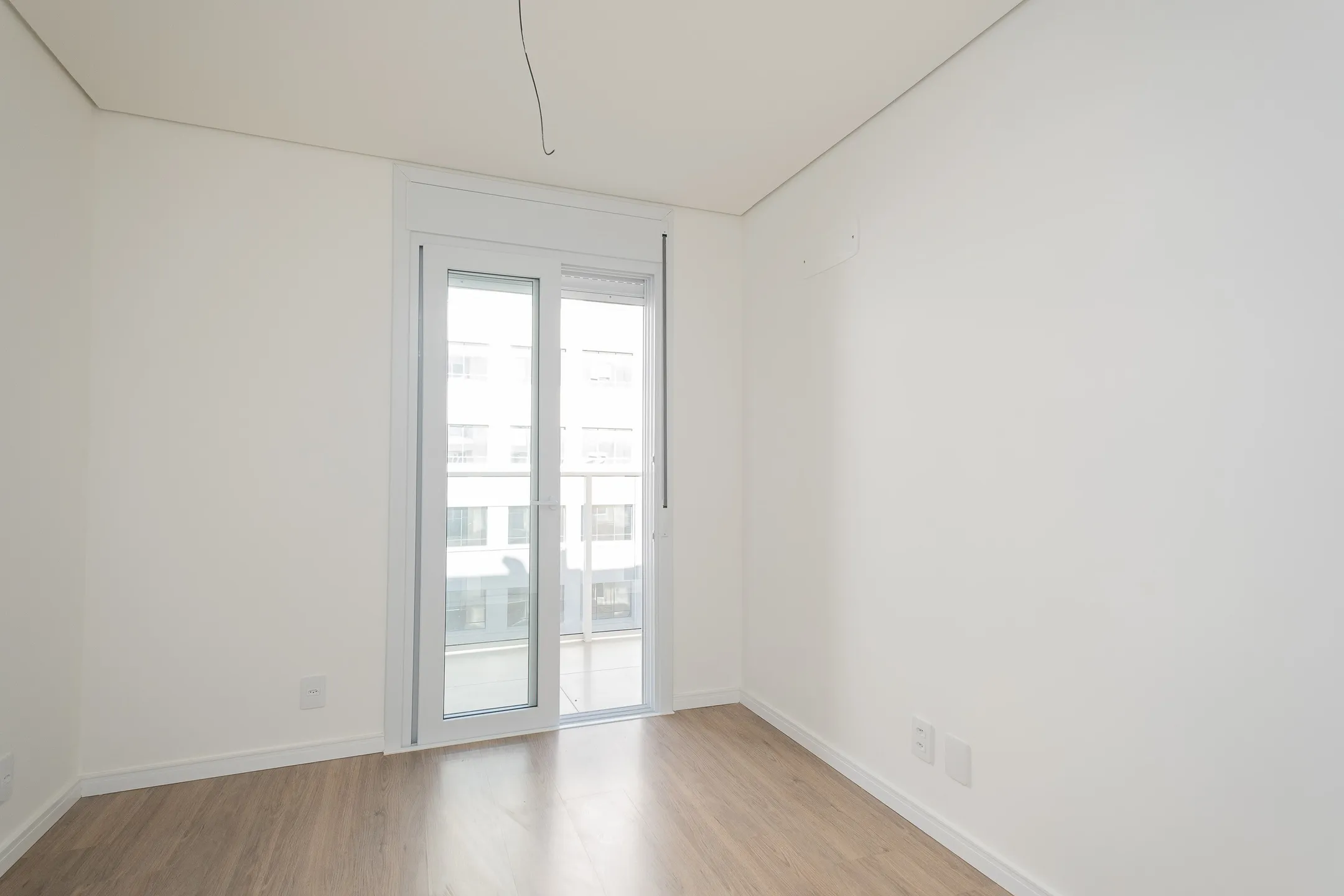 Apartamento à venda no Miguel Zabaleta, centro de Pelotas - 68m², 2 quartos (sendo 1 suíte), acabamentos de alto padrão e andar alto com sacada. - 9