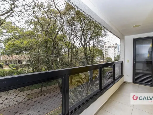 Apartamento 2 quartos e 1 banheiro, para alugar, no bairro Cristo Rei em Curitiba