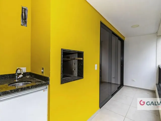 Apartamento 2 quartos e 1 banheiro, para alugar, no bairro Cristo Rei em Curitiba
