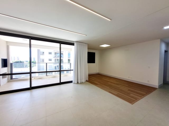 Apartamento com 231m² 2 quartos e 3 banheiros, à venda, no bairro Bela Suiça em Londrina