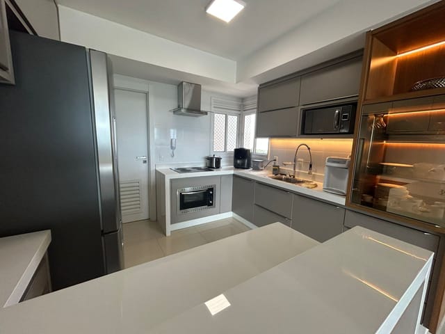 Apartamento 3 quartos e 4 banheiros, à venda, no bairro Gleba Palhano em Londrina