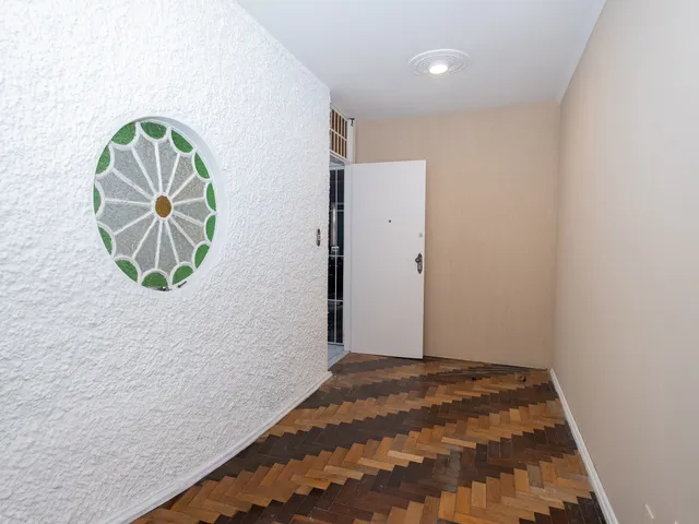 Apartamento 1 quarto e 1 banheiro, para alugar, no bairro Centro em Pelotas