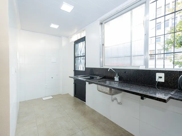 Apartamento 1 quarto e 1 banheiro, para alugar, no bairro Centro em Pelotas