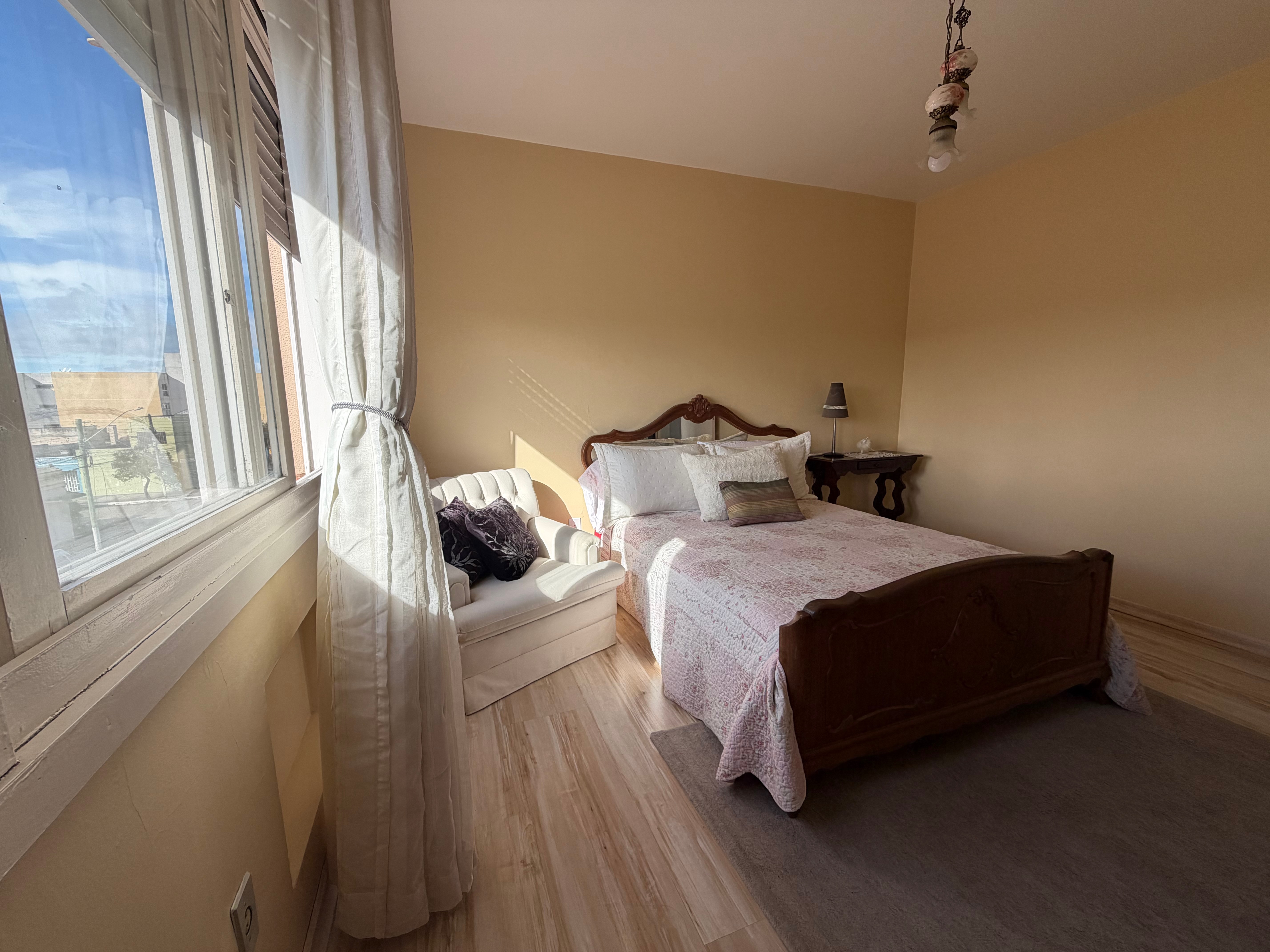 Apartamento à venda no Edifício Dona Francisca - 76 m², 2 quartos, excelente iluminação natural (sol da manhã e sol da tarde) e 1 vaga coberta. - 8