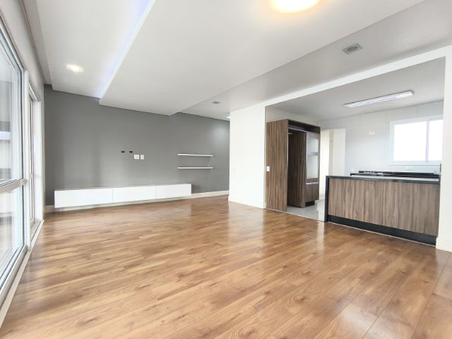 Apartamento com 216m² 3 quartos e 5 banheiros, para alugar, no bairro Gleba Fazenda Palhano em Londrina