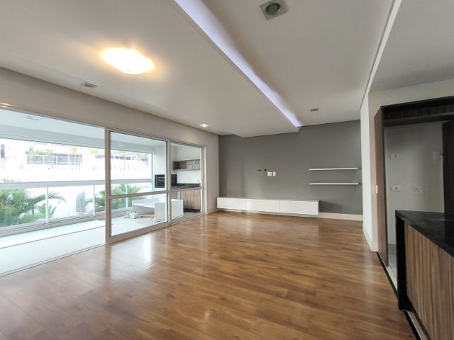 Apartamento com 216m² 3 quartos e 5 banheiros, à venda, no bairro Gleba Palhano em Londrina