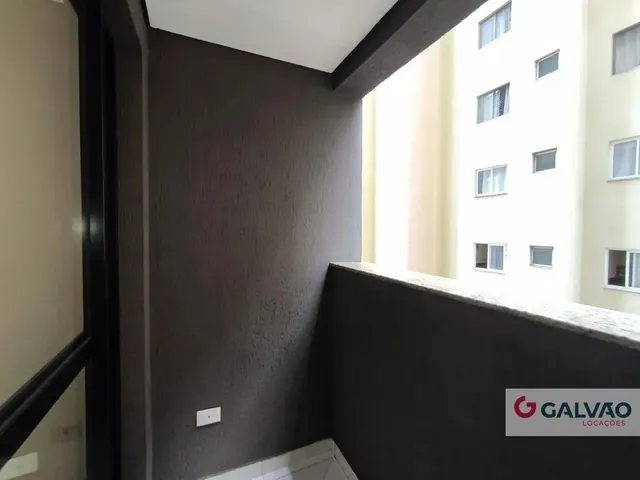 Apartamento 1 quarto e 1 banheiro, para alugar, no bairro Cristo Rei em Curitiba
