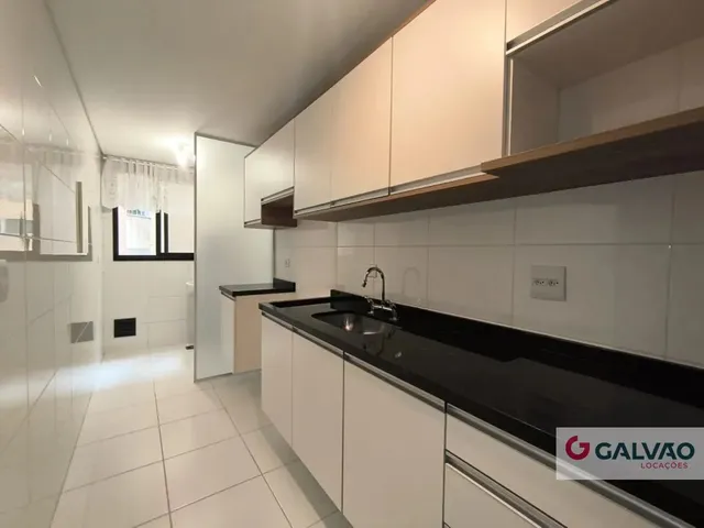 Apartamento 1 quarto e 1 banheiro, para alugar, no bairro Cristo Rei em Curitiba