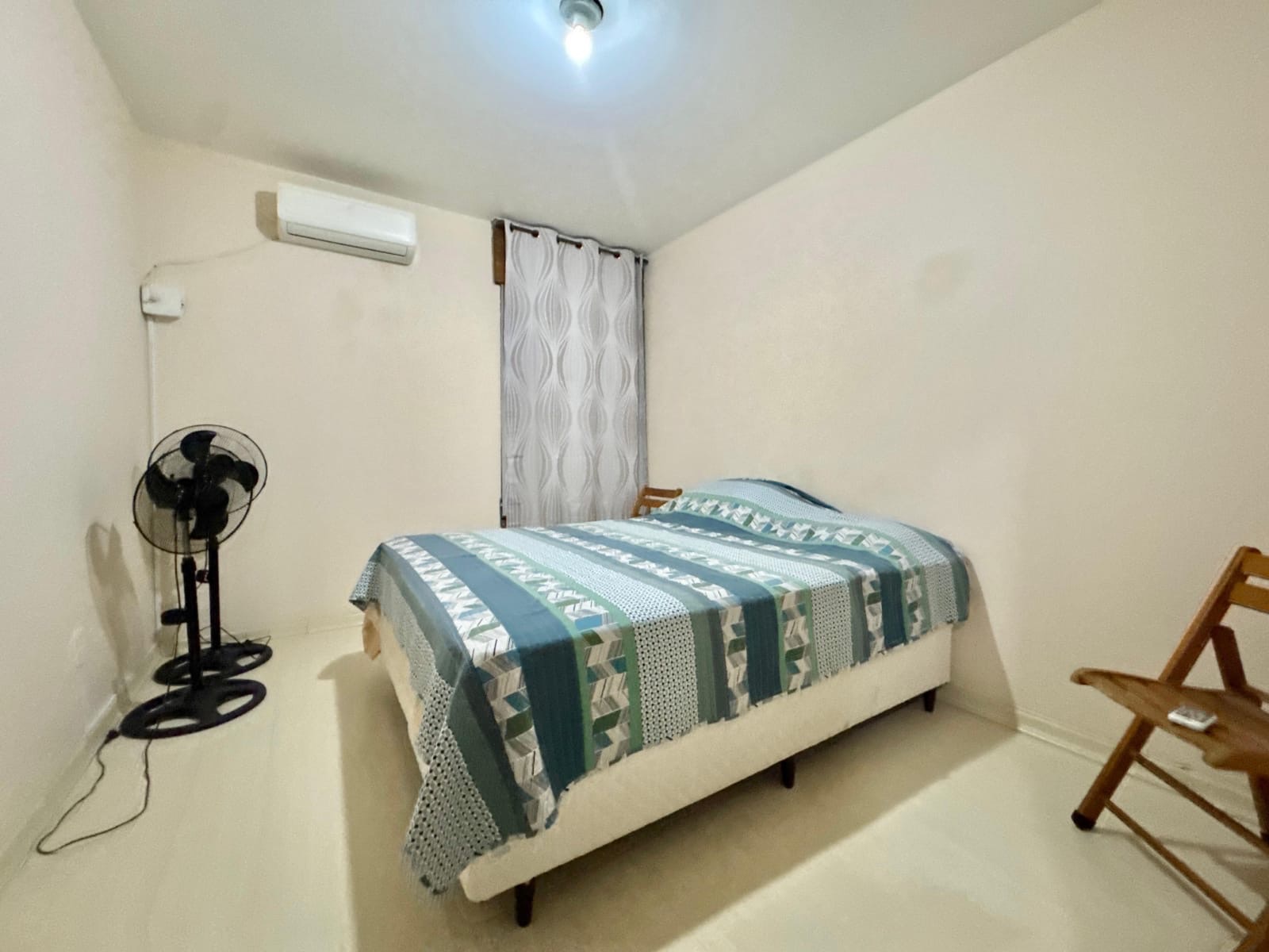 Apartamento à venda no Edifício Alphaville, Centro - 202 m², 3 quartos (sendo 1 suíte), churrasqueira interna e vaga. - 12