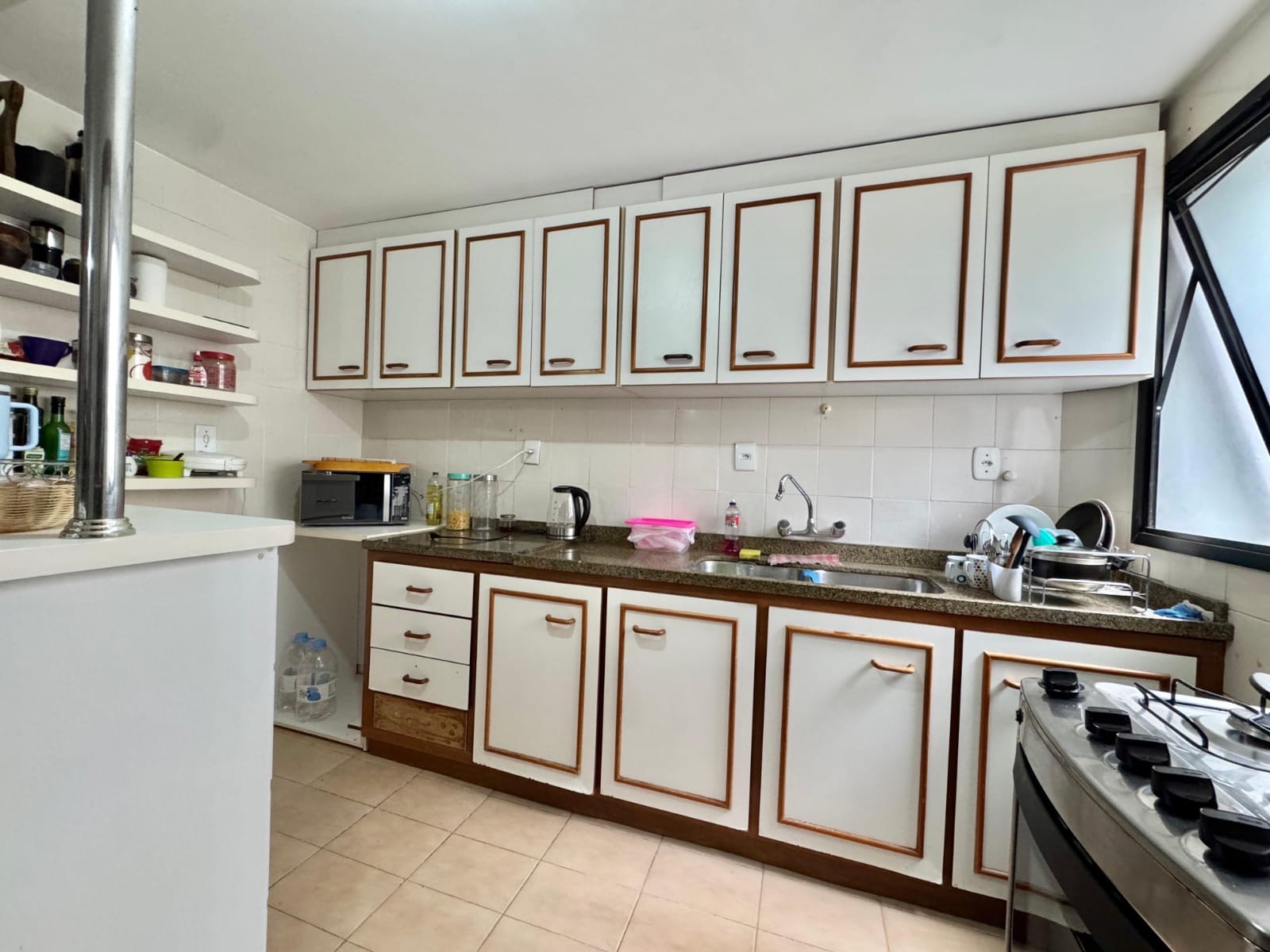 Apartamento à venda no Edifício Alphaville, Centro - 202 m², 3 quartos (sendo 1 suíte), churrasqueira interna e vaga. - 7