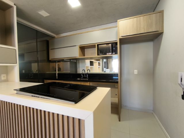 Apartamento 2 quartos e 2 banheiros, para alugar, no bairro Gleba Fazenda Palhano em Londrina