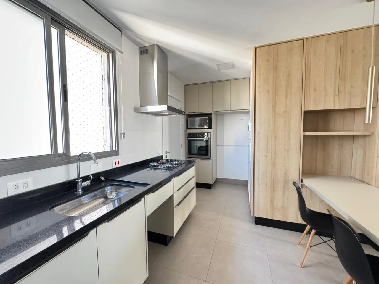 Apartamento, 3 quartos, 114 m² - Foto 1