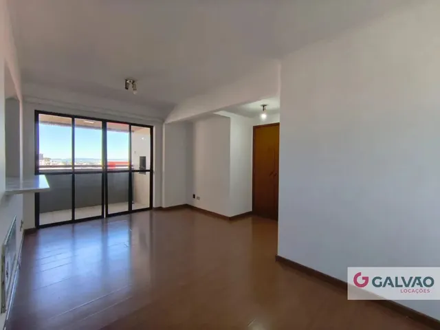 Apartamento 1 quarto e 1 banheiro, para alugar, no bairro Centro em Curitiba