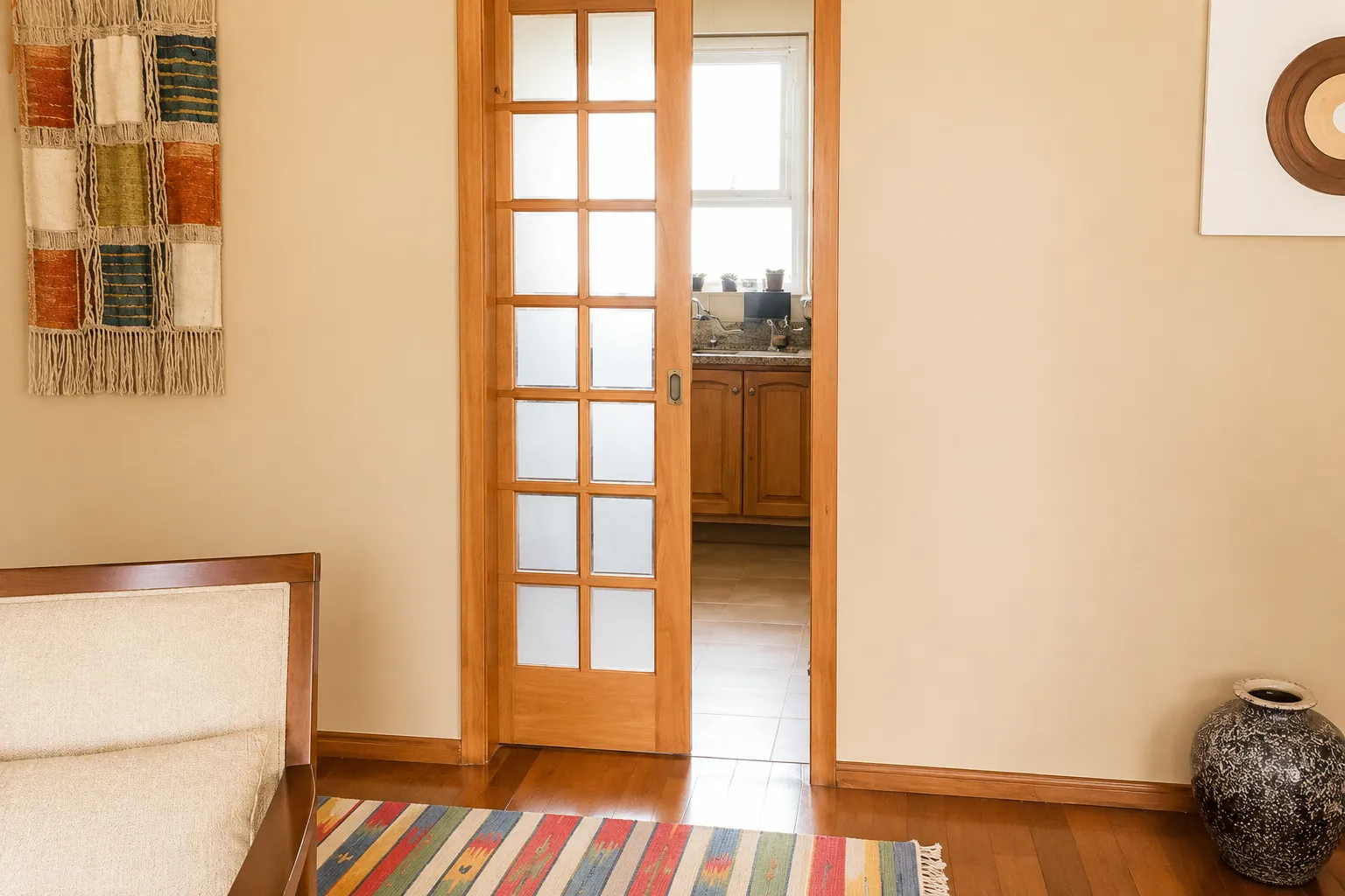Apartamento à venda no Edifício Solar Blanche, Centro - 116 m², 3 quartos (sendo 1 suíte), lareira, sacada com face leste e vaga coberta. - 8
