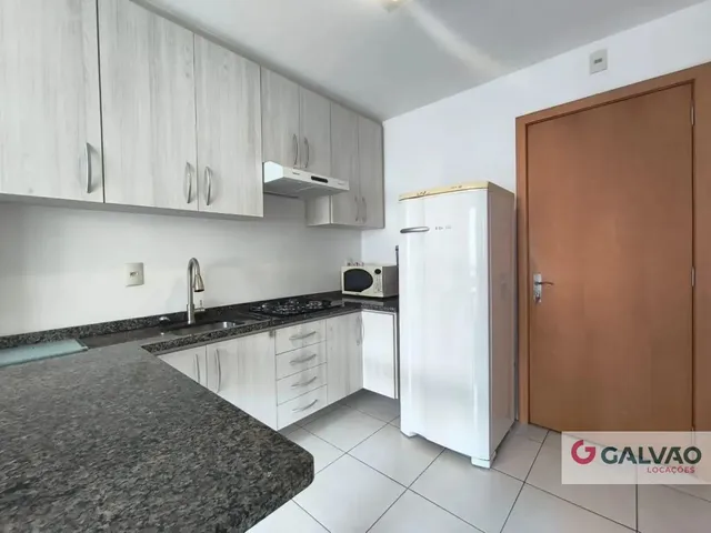 Apartamento 1 quarto e 1 banheiro, para alugar, no bairro Centro em Curitiba