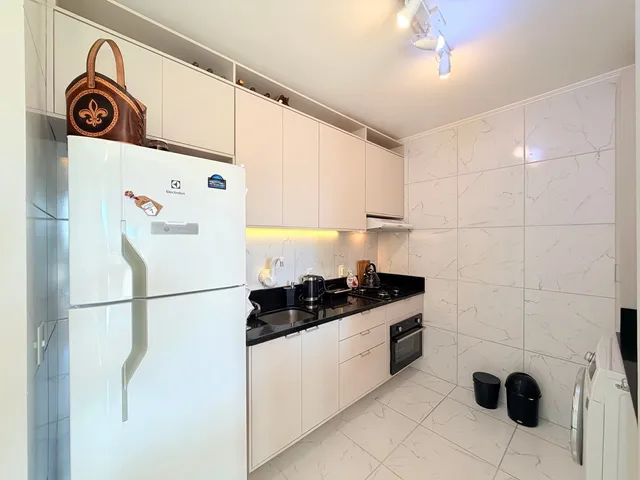 Apartamento com 77m² 3 quartos e 2 banheiros, à venda, no bairro Três Vendas em Pelotas