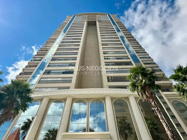 Apartamento com 220m² 3 quartos e 4 banheiros, à venda, no bairro Jardim Portal da Colina em Sorocaba