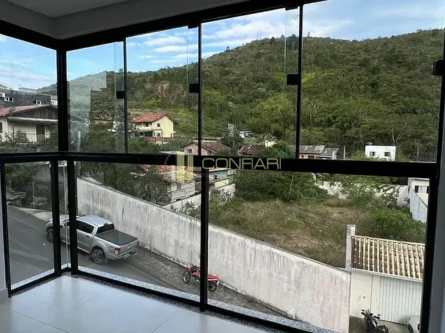 Apartamento 1 quarto e 1 banheiro, à venda, no bairro Pereque em Porto Belo