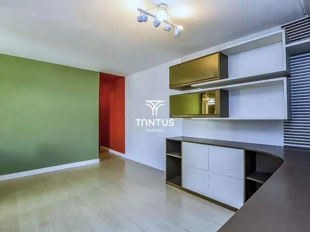 Apartamento 3 quartos e 1 banheiro, para alugar, no bairro Hauer em Curitiba