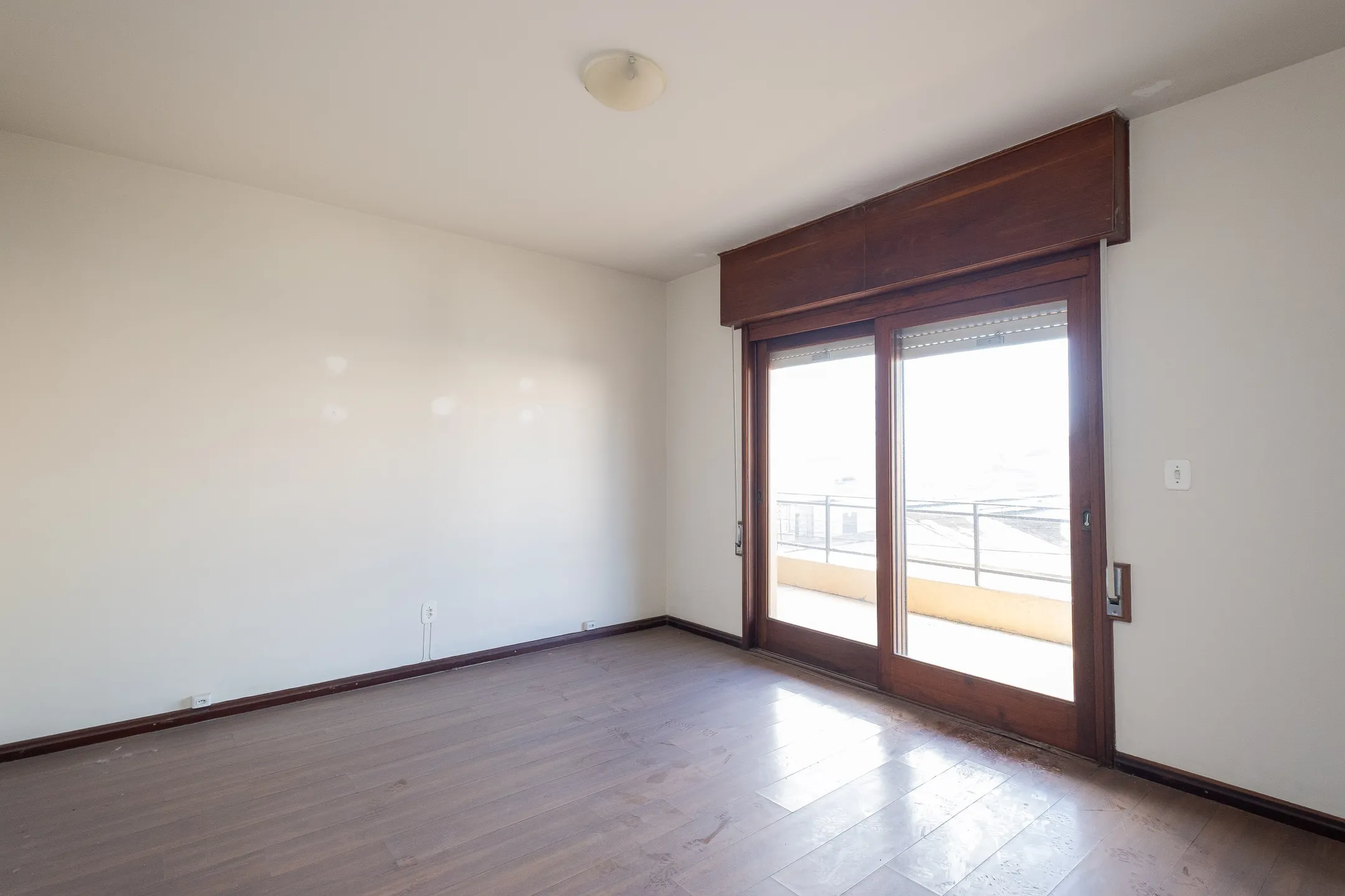 Apartamento à venda no Edifício Senador, Centro - 173 m², 3 quartos sendo (1 suíte com closet), lareira e 2 vagas cobertas. - 11